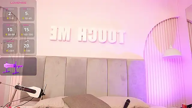 Dana joness online show from 03-21-26, 01:43