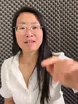 Snapshot of TU-37 chatting on 11-28-25, 08:06 TU-37 online show from 11-28-25, 08:06