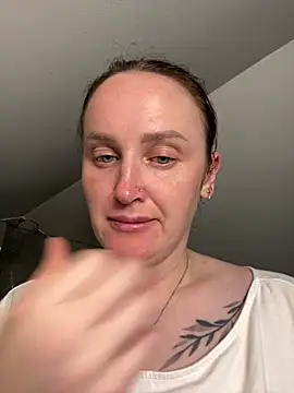 Snapshot of TomilaSi chatting on 06-24-26, 08:30 TomilaSi online show from 06-24-26, 08:30