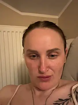 Snapshot of TomilaSi chatting on 06-28-26, 08:04 TomilaSi online show from 06-28-26, 08:04