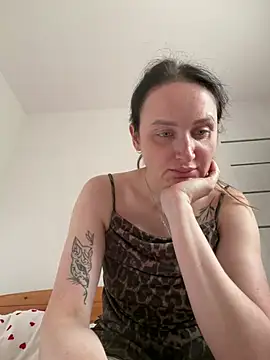 Snapshot of TomilaSi chatting on 07-10-26, 10:07 TomilaSi online show from 07-10-26, 10:07