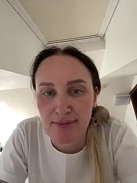Snapshot of TomilaSi chatting on 07-26-26, 12:12 TomilaSi online show from 07-26-26, 12:12