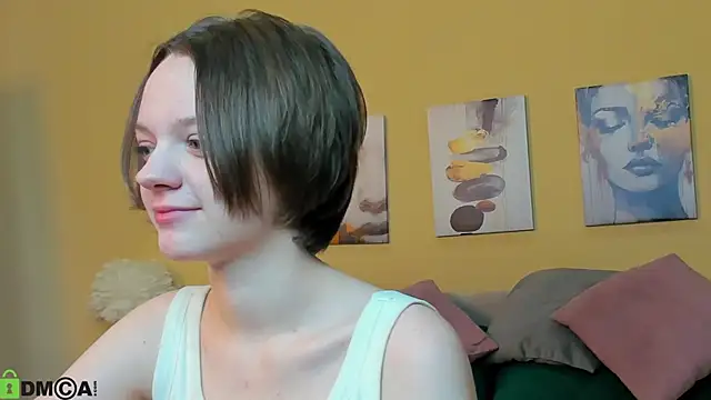 Olivia Riesz online show from 04-11-26, 01:21