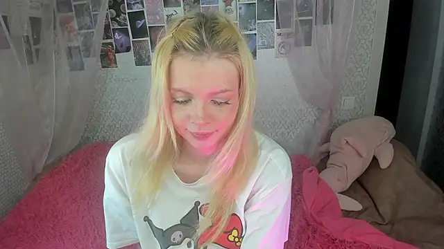 Snapshot of AlysaMeow chatting on 08-06-26, 04:53 AlysaMeow online show from 08-06-26, 04:53