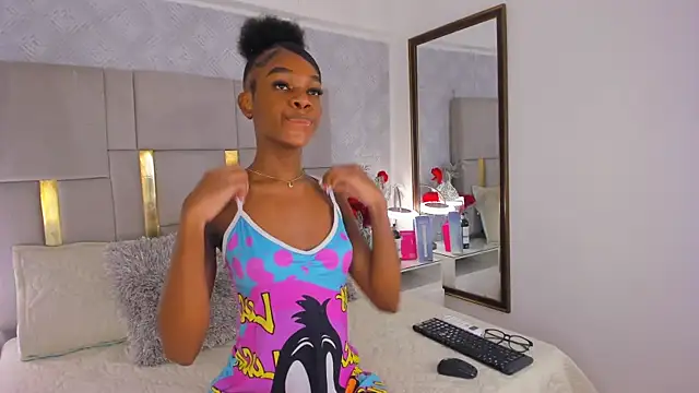 IsisBrown  online show from 04-17-26, 09:29