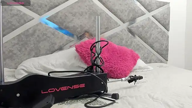 VALERIAQUEENTS   online show from 03-23-26, 11:47