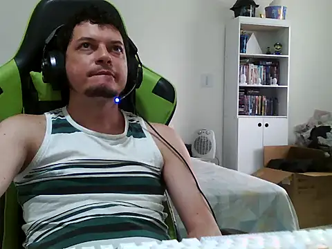 Fussador online show from 11-24-25, 05:45