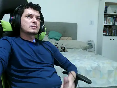 Fussador online show from 11-27-25, 02:35