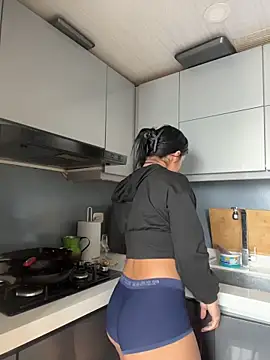 SaraAndrade  online show from 02-14-26, 03:53