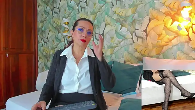 Madame Angelic 1 online show from 06-20-26, 03:09