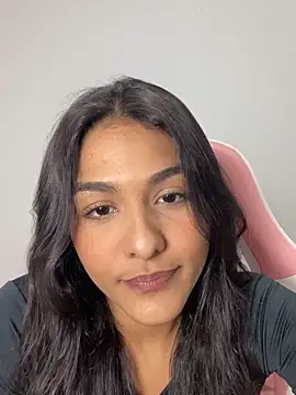 Laurapocahontas online show from 11-27-25, 06:54