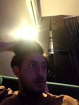 Razvan696969 online show from 03-11-26, 10:27