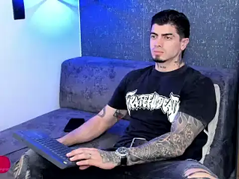  mrcock   online show from 05-17-26, 07:43