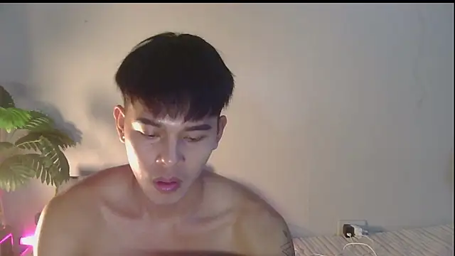 talkingbody0411 online show from 05-17-26, 08:05