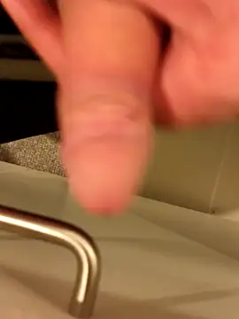 Snapshot of poeperke2830 chatting on 02-24-26, 01:14 poeperke2830 online show from 02-24-26, 01:14