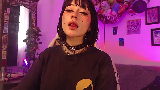 Layla quinn online show from 01-10-26, 05:04