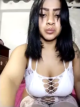 NiinaHans online show from 11-30-25, 04:27