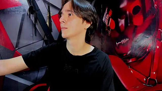 Snapshot of Aaron_LatinMen2 chatting on 11-29-25, 08:01 Aaron LatinMen2 online show from 11-29-25, 08:01