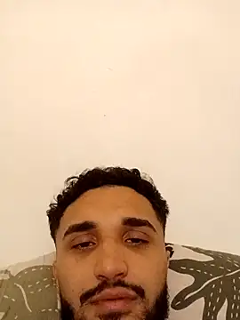 Snapshot of elgasmii chatting on 06-15-26, 12:02 elgasmii online show from 06-15-26, 12:02