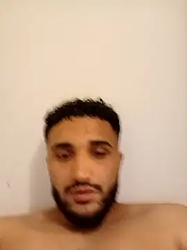 Snapshot of elgasmii chatting on 07-16-26, 11:22 elgasmii online show from 07-16-26, 11:22