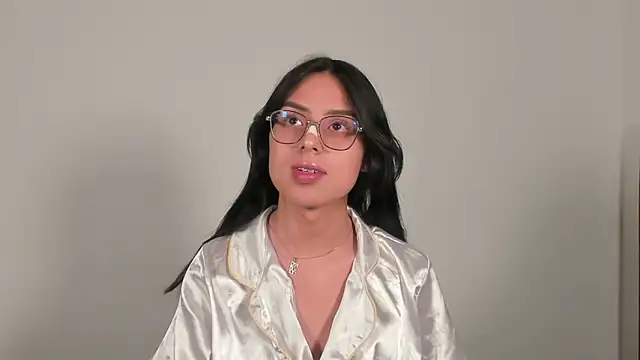 Snapshot of Nathalie_spencer2 chatting on 03-20-26, 03:11 Nathalie spencer2 online show from 03-20-26, 03:11