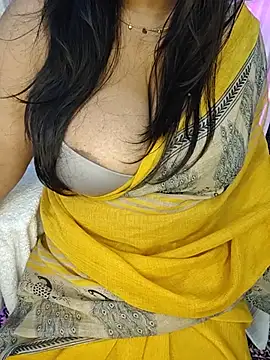 Curvy Pooja online show from 07-25-26, 06:38