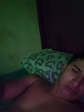 Alvarezz0202 online show from 04-07-26, 08:20