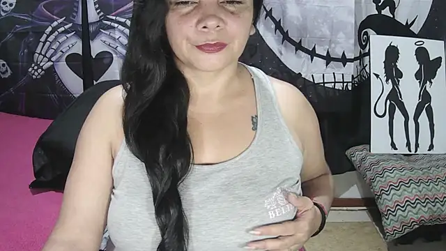 vivian-milf online show from 06-13-26, 01:47