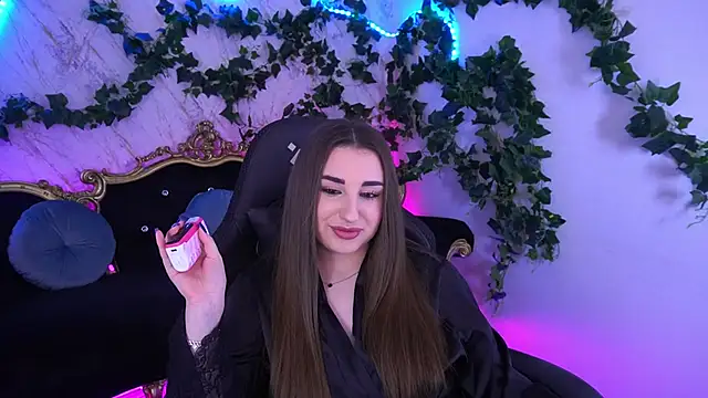 Snapshot of NaomiBaae chatting on 11-29-25, 02:31 NaomiBaae online show from 11-29-25, 02:31