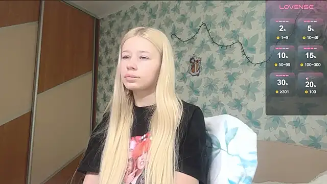 Barbie Blondie online show from 03-18-26, 12:52