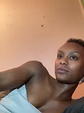    Hannah    online show from 12-15-25, 01:04