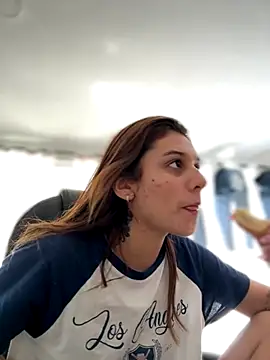 Snapshot of allisonn_parker26 chatting on 11-27-25, 05:26 allisonn parker26 online show from 11-27-25, 05:26