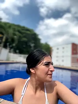 Snapshot of allisonn_parker26 chatting on 12-03-25, 06:28 allisonn parker26 online show from 12-03-25, 06:28