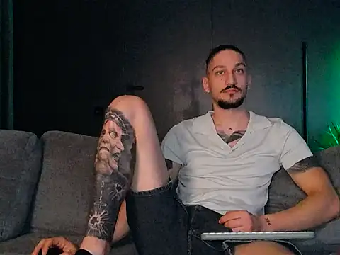 huntingod online show from 11-29-25, 03:42