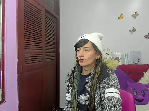 Dark Dominika online show from 12-18-25, 01:28