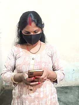 Pooja bhabhi00 online show from 12-17-25, 06:30