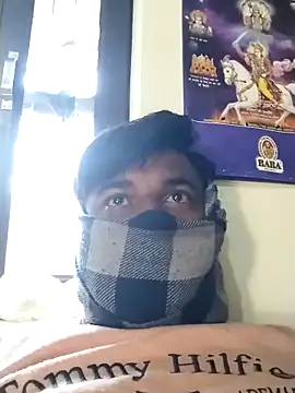 Harry254238 online show from 12-21-25, 04:52