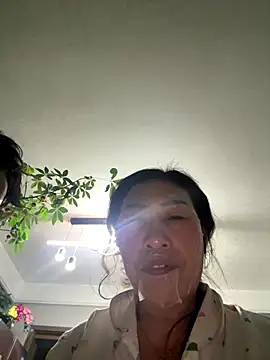 22xiaopingguo online show from 11-28-25, 06:21