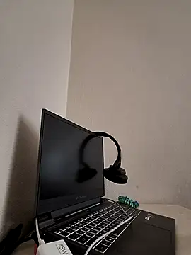 Snapshot of belizankara chatting on 11-26-25, 08:04 belizankara online show from 11-26-25, 08:04