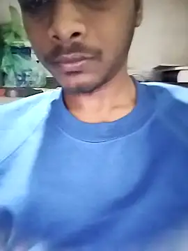 Snapshot of male_hub chatting on 11-29-25, 05:32 male hub online show from 11-29-25, 05:32