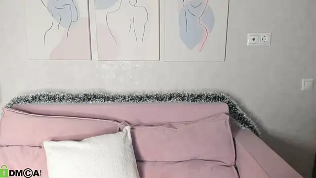 Ellen Hops online show from 12-22-25, 09:28