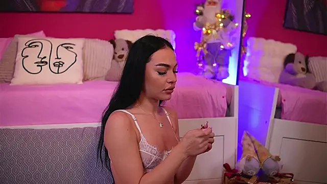 sashalorenzz online show from 12-18-25, 04:07