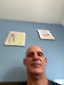 Snapshot of Elosoo chatting on 05-25-26, 12:22 Elosoo online show from 05-25-26, 12:22