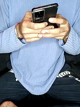 Snapshot of kisses-onmy-body chatting on 12-02-25, 12:10 kisses-onmy-body online show from 12-02-25, 12:10