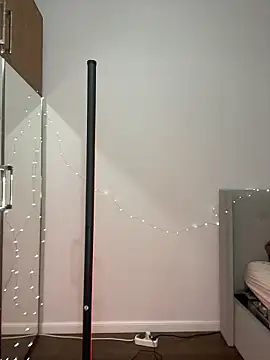 AmyAtlass online show from 01-10-26, 02:30