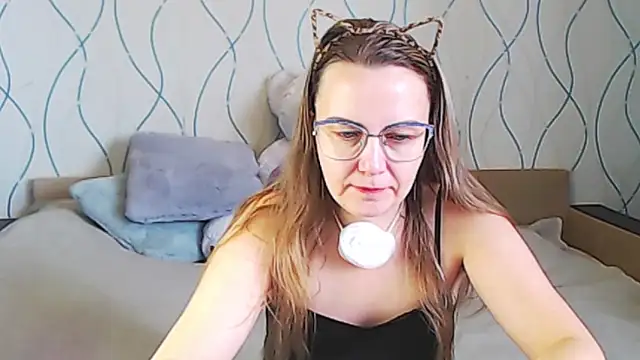 KissKsy online show from 11-28-25, 07:11