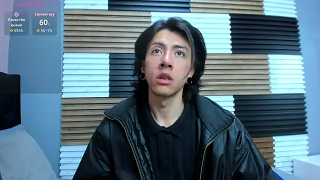 LiamShelby online show from 12-20-25, 02:51