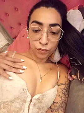 Yani-14 online show from 02-12-26, 11:11