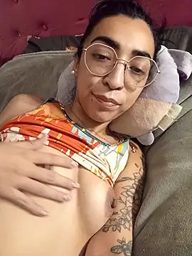 Yani-14 online show from 02-17-26, 04:31