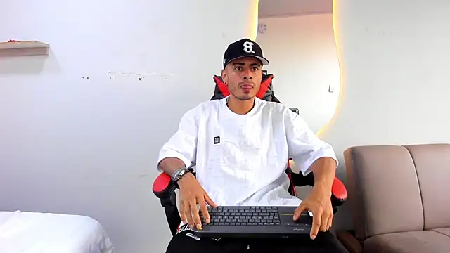 MatthewCullen online show from 12-14-25, 09:41